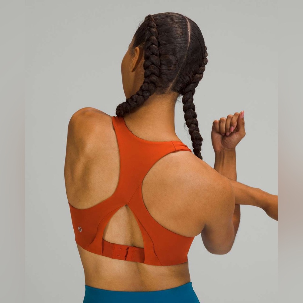 Lululemon Invigorate Bra *High Support Size 12